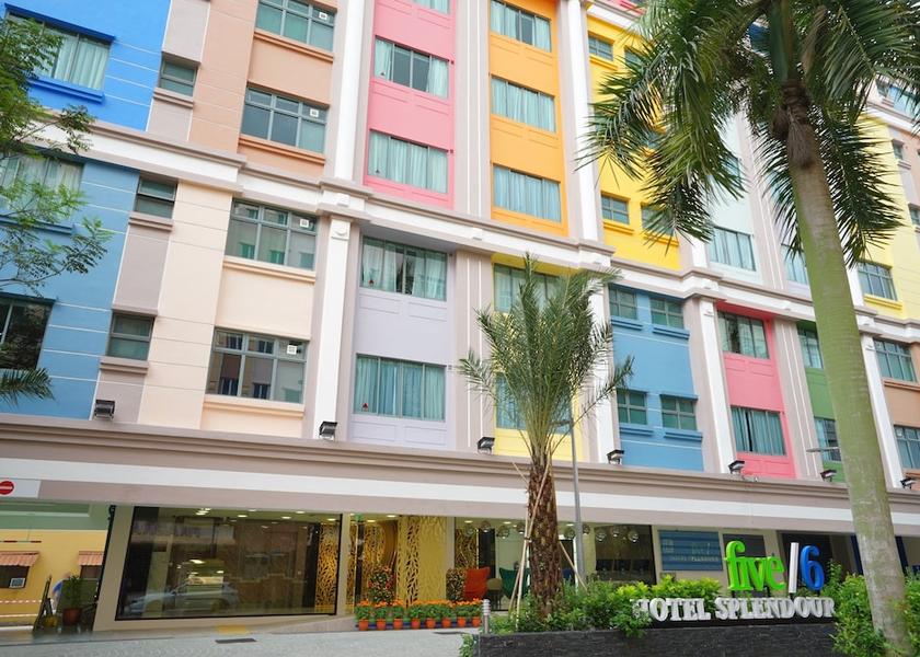  Singapore Entrance