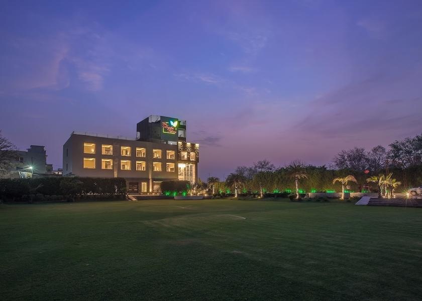 Uttar Pradesh Mathura Front of property - evening/night