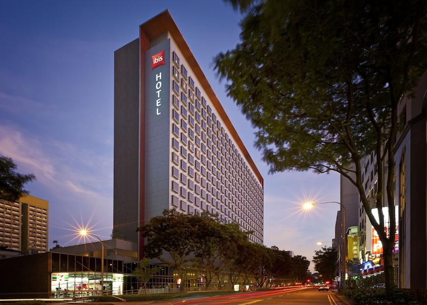  Singapore Exterior Detail