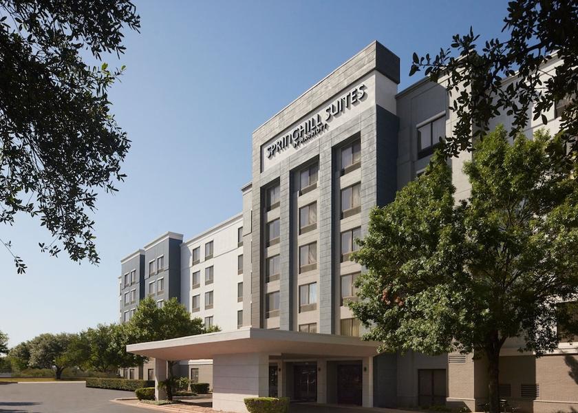 Texas Austin Exterior Detail