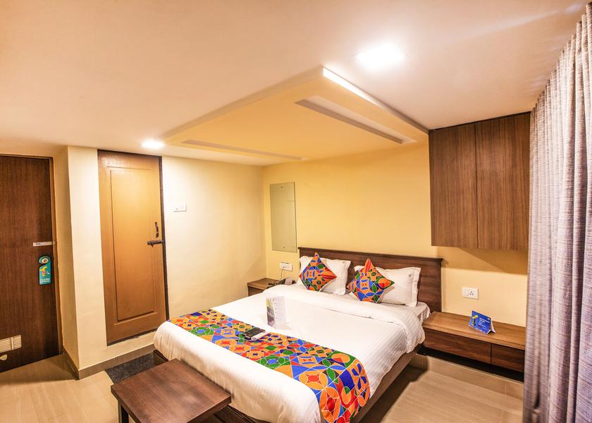 Maharashtra Mumbai Deluxe Room