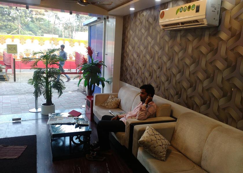 Maharashtra Mumbai Public Areas