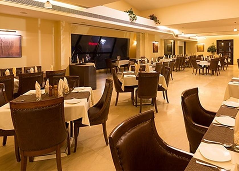 Maharashtra Pune Food & Dining