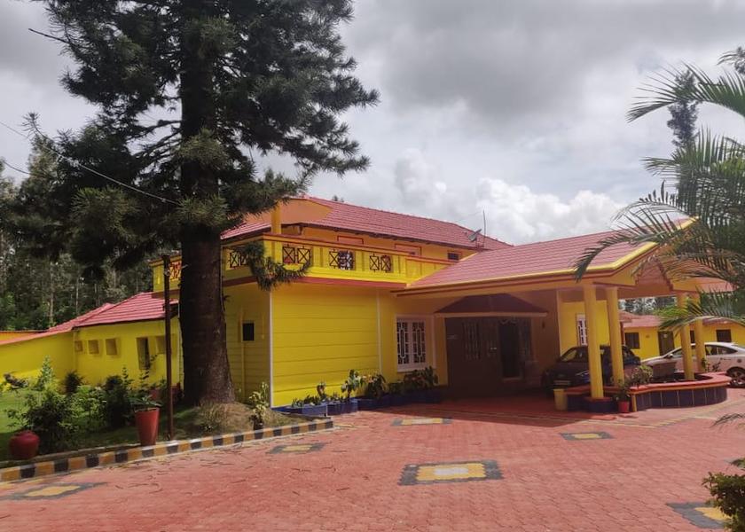 Karnataka Sakleshpur Entrance to CoffeeBean Villa