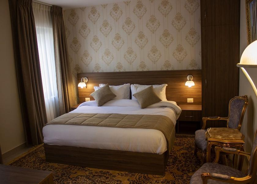  Amman Room