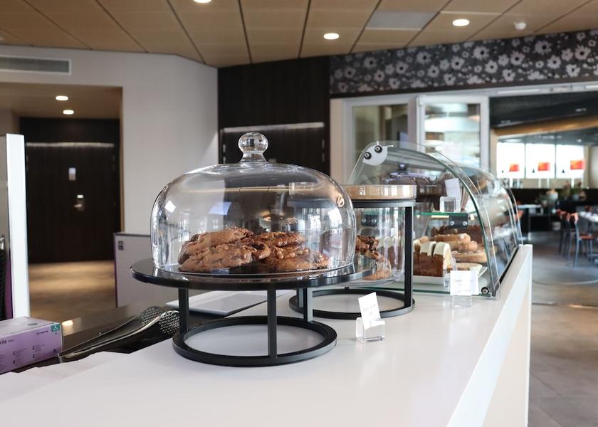 Auvergne-Rhone-Alpes Lyon Food Court