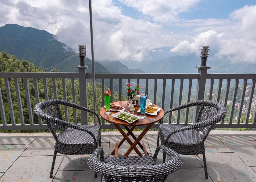 Uttarakhand Mussoorie Hotel View