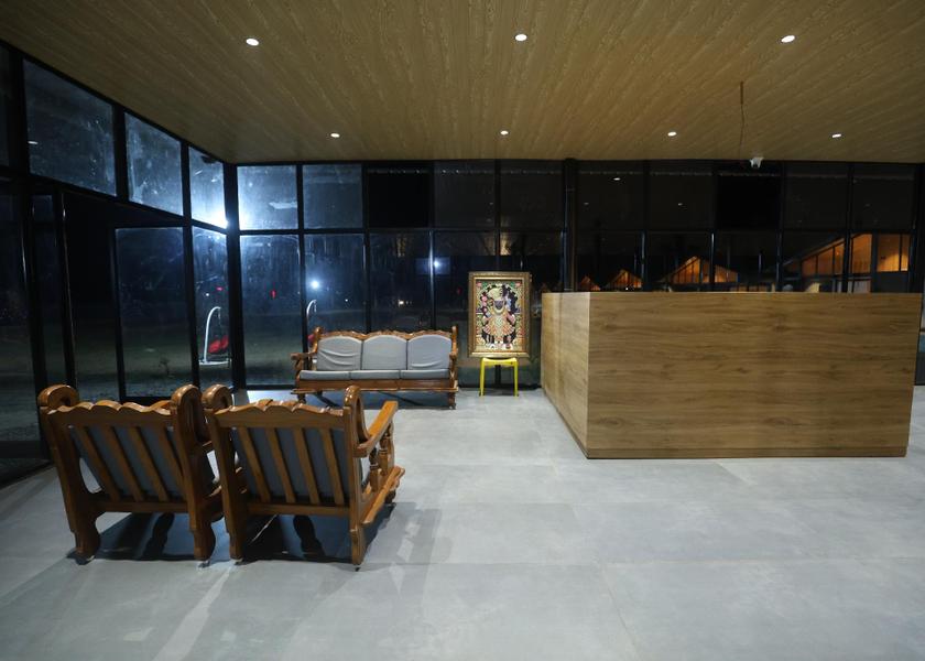 Gujarat Saputara exterior view