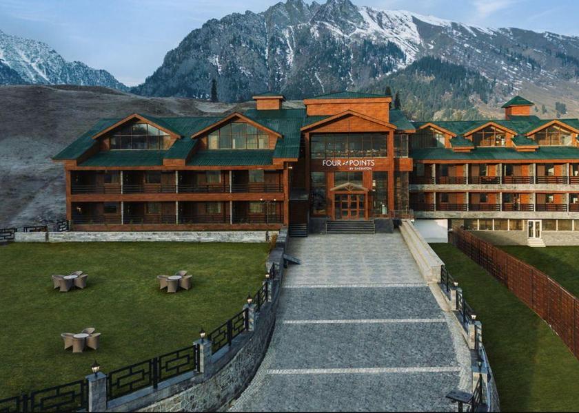 Jammu and Kashmir Sonamarg Hotel Exterior