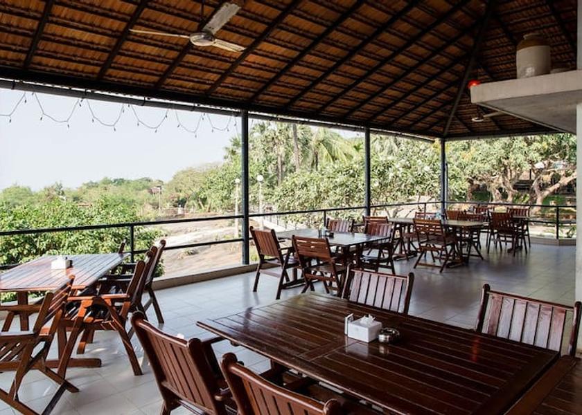 Maharashtra Mumbai Restaurant View