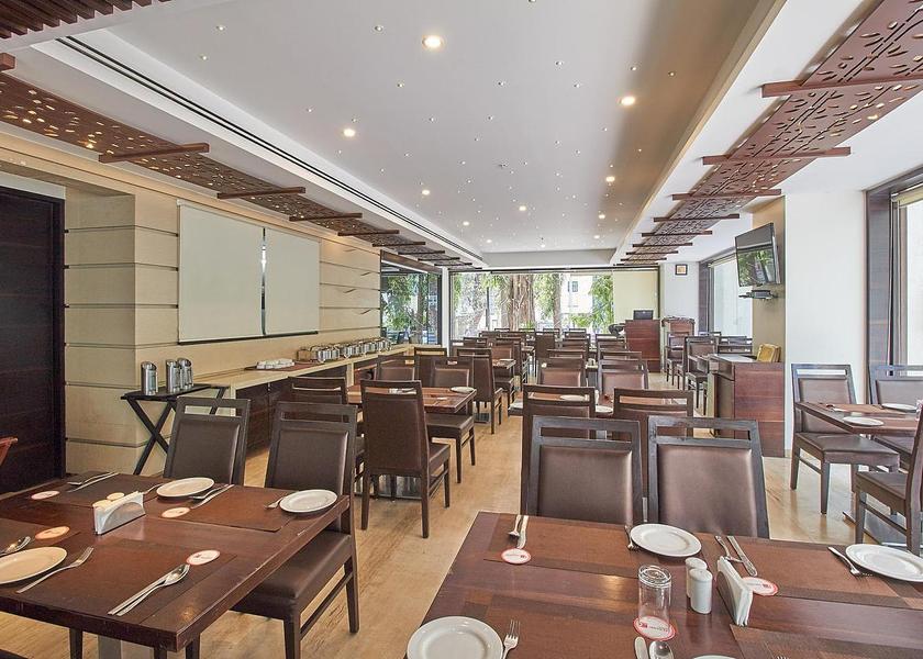 Maharashtra Pune Food & Dining